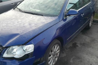 Pare choc arriere VOLKSWAGEN PASSAT 5