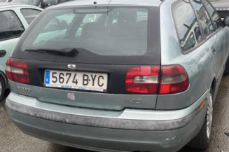 Anti brouillard droit (feux) VOLVO V 40 1