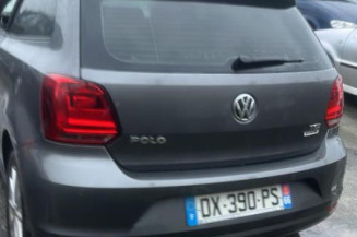 Glace retroviseur gauche VOLKSWAGEN POLO 5