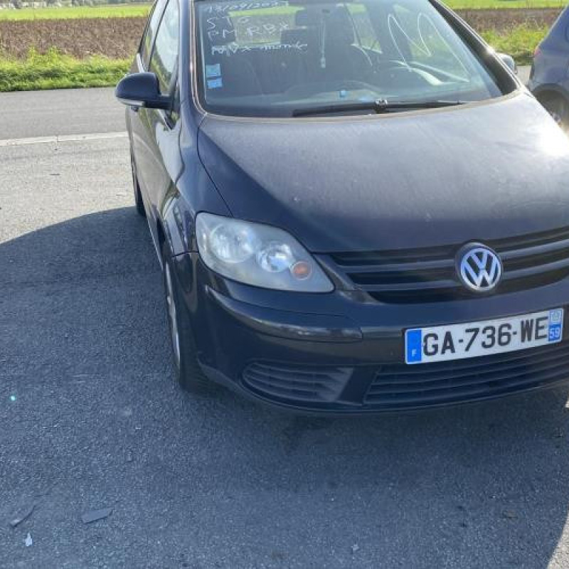 Feu arriere secondaire droit (feux) VOLKSWAGEN GOLF PLUS Photo n°7