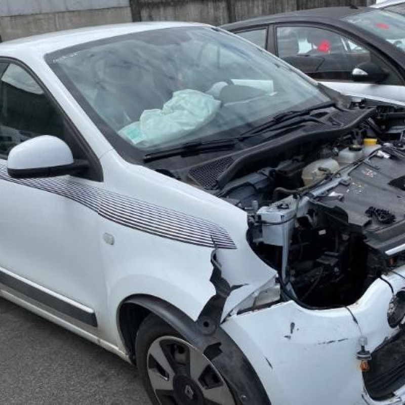 RENAULT TWINGO 3 PHASE 1 1.0i - 12V SCE 70 Photo n°7