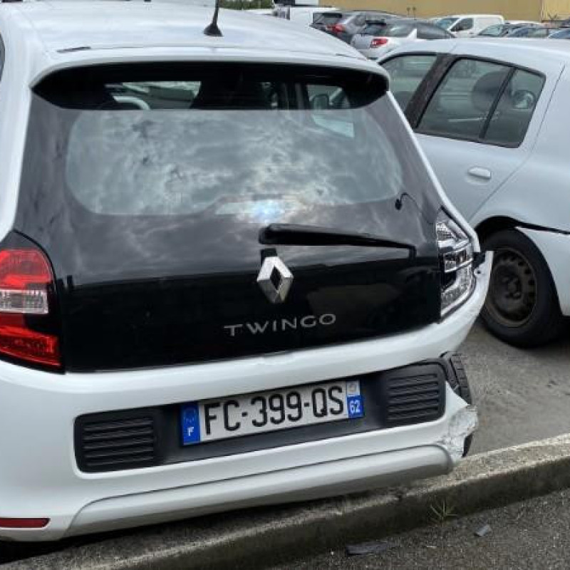 RENAULT TWINGO 3 PHASE 1 1.0i - 12V SCE 70 Photo n°8