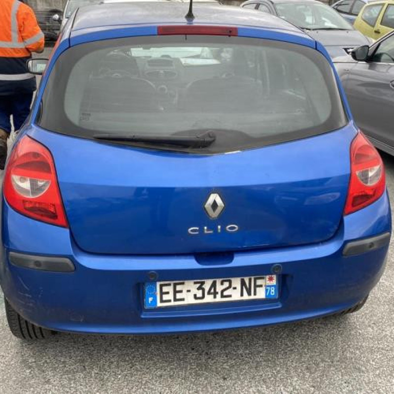 Boitier UCH RENAULT CLIO 3 Photo n°17