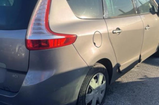 Boitier UCH RENAULT GRAND SCENIC 3