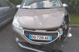 PEUGEOT 208 1 PHASE 2 1.2 VTI - 12V Photo n°1