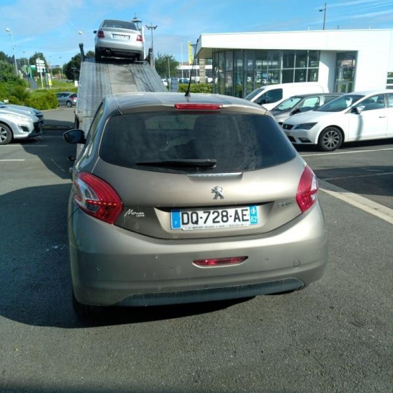 PEUGEOT 208 1 PHASE 2 1.2 VTI - 12V Photo n°4