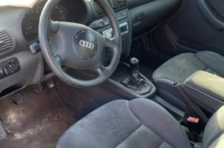 Optique avant secondaire droit (feux)(clignotant) AUDI A3 1