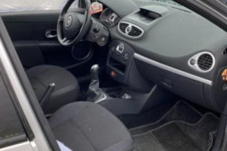 Boitier UCH RENAULT CLIO 3