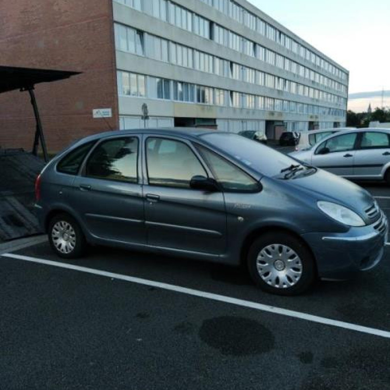 Pare choc arriere CITROEN XSARA PICASSO Photo n°11