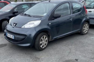 Pare choc arriere PEUGEOT 107