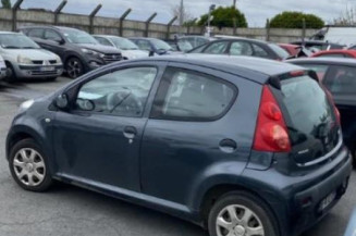 Pare choc arriere PEUGEOT 107