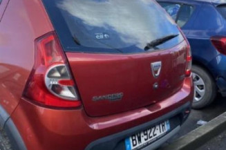 Pare choc arriere DACIA SANDERO 1