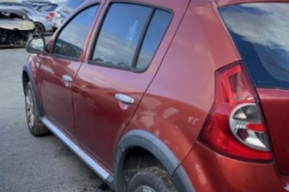 Pare choc arriere DACIA SANDERO 1