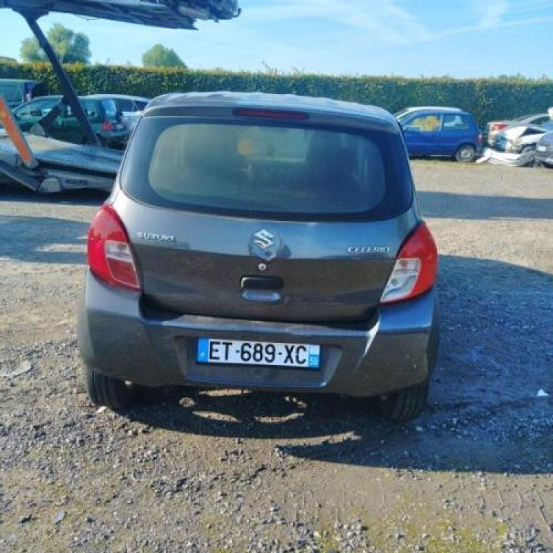 Bouchon de carburant SUZUKI CELERIO Photo n°8