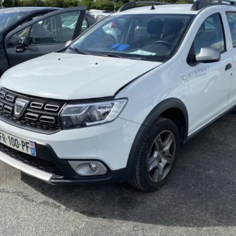 DACIA SANDERO 2 PHASE 2 0.9i - 12V TURBO TCE 90 Photo n°12