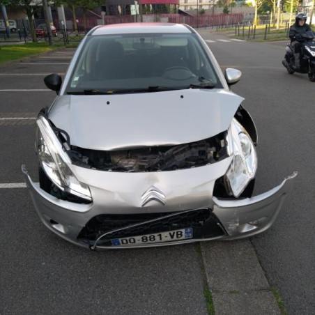 CITROEN C3 2 PHASE 1 1.1i - 8V Photo n°1