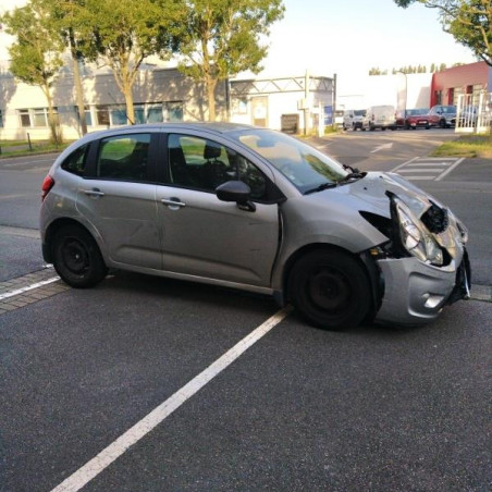 CITROEN C3 2 PHASE 1 1.1i - 8V