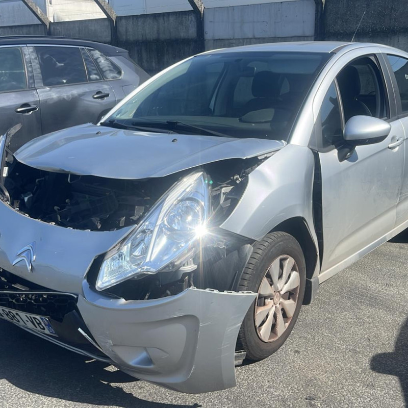 CITROEN C3 2 PHASE 1 1.1i - 8V Photo n°12