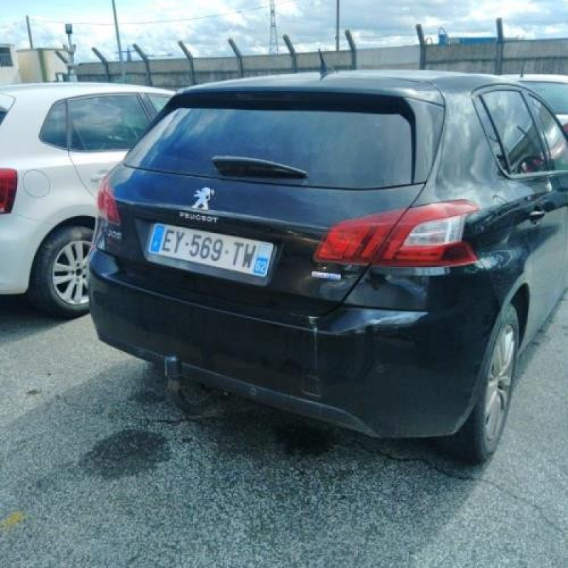 Essieu arriere PEUGEOT 308 2 Photo n°4