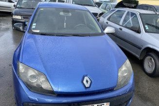 Essieu arriere RENAULT LAGUNA 3