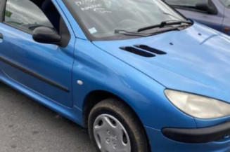 Pare choc arriere PEUGEOT 206