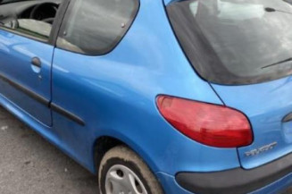 Pare choc arriere PEUGEOT 206