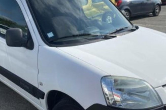 Pare choc arriere CITROEN BERLINGO 1