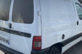 Pare choc arriere CITROEN BERLINGO 1