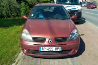 Bouton de coffre RENAULT CLIO 2