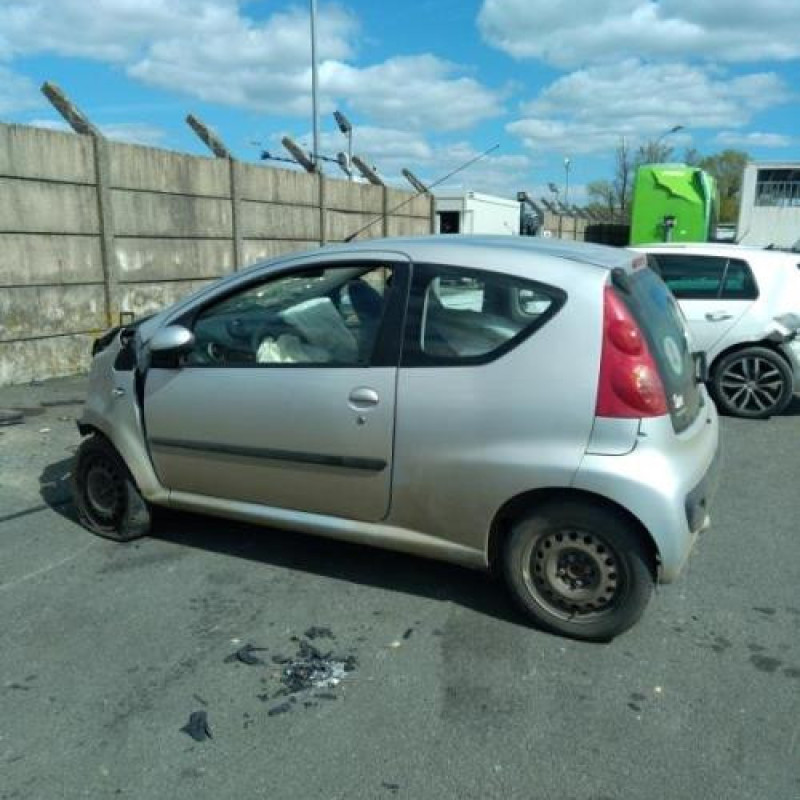 Custode arriere gauche PEUGEOT 107 Photo n°9