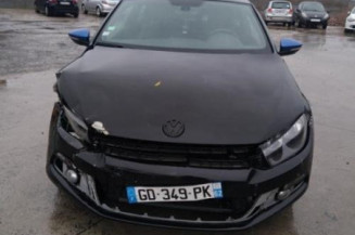 Custode arriere droit VOLKSWAGEN SCIROCCO 3