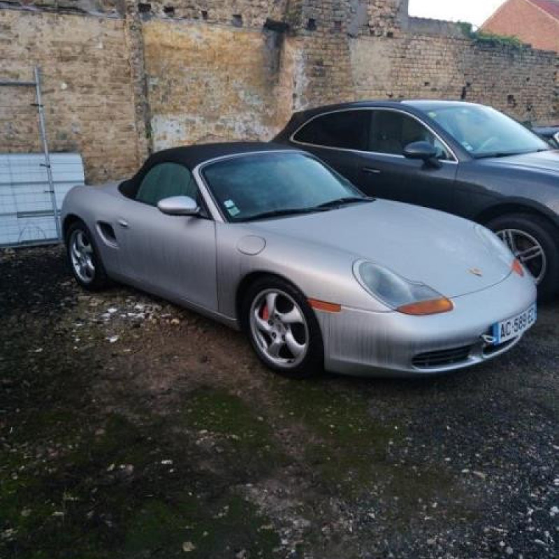 Vitre avant gauche PORSCHE BOXSTER 1 986 Photo n°9