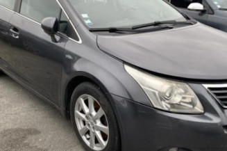 Custode avant gauche (porte) TOYOTA AVENSIS 3