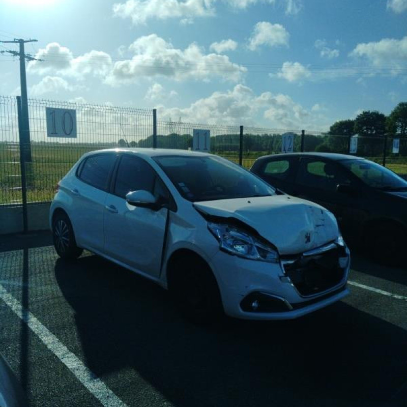 PEUGEOT 208 1 PHASE 2 1.2 VTI - 12V Photo n°2