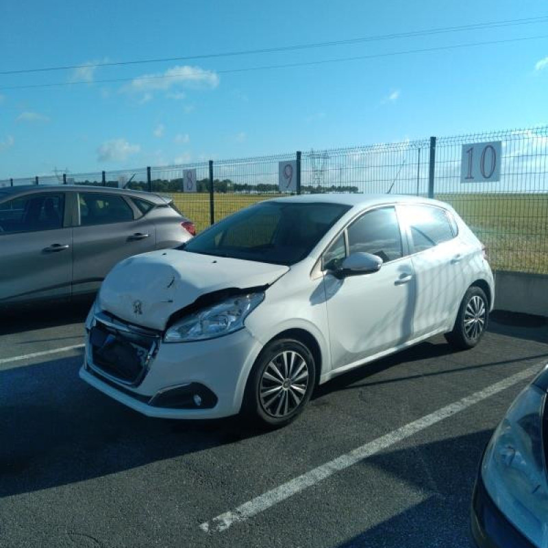 PEUGEOT 208 1 PHASE 2 1.2 VTI - 12V Photo n°3