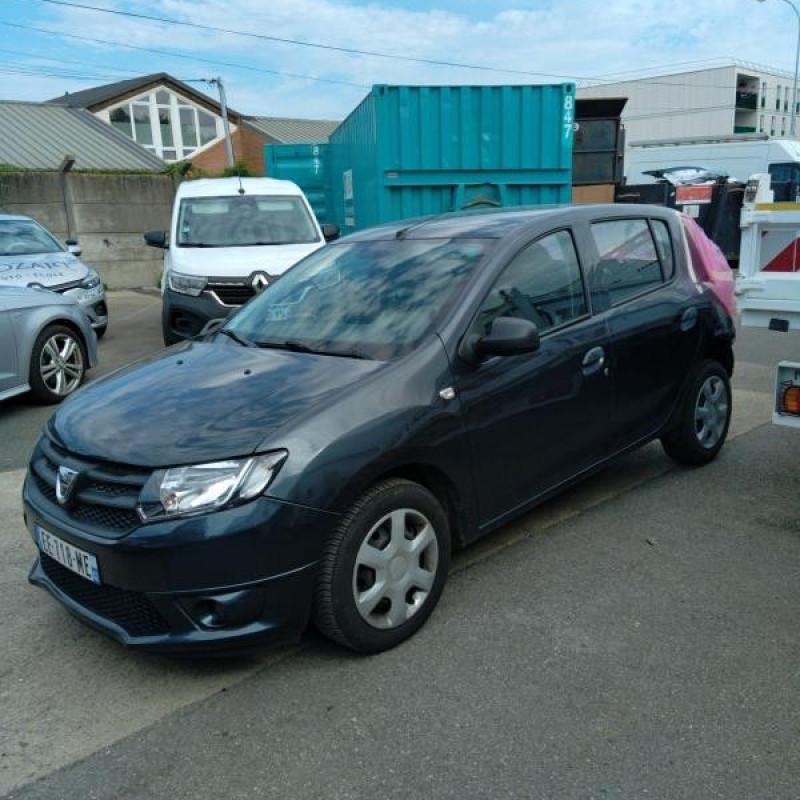 DACIA SANDERO 2 PHASE 1 1.2i - 16V Photo n°3