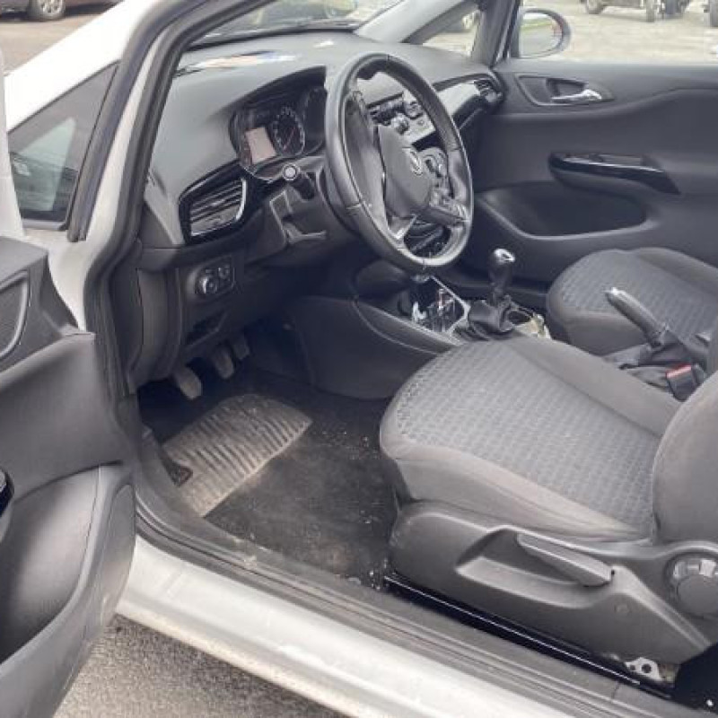 OPEL CORSA E 1.2i - 16V Photo n°9