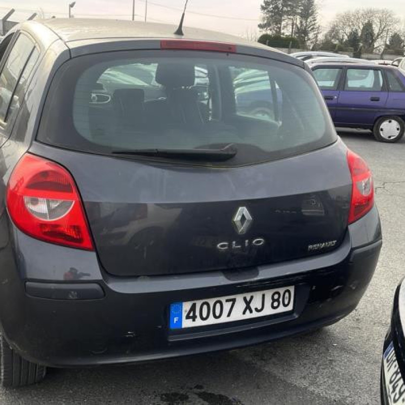 Boitier UCH RENAULT CLIO 3 Photo n°9