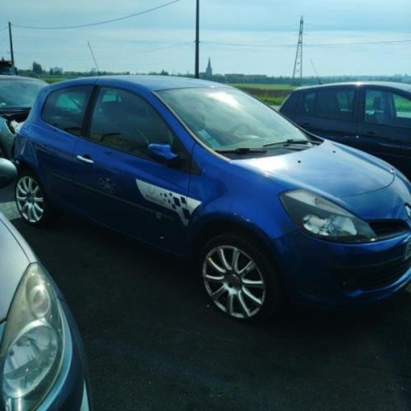 Boitier UCH RENAULT CLIO 3 Photo n°8