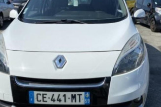 Boitier UCH RENAULT SCENIC 3