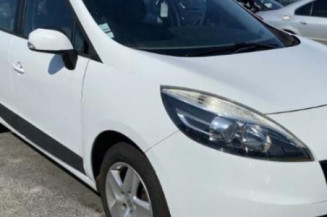 Boitier UCH RENAULT SCENIC 3