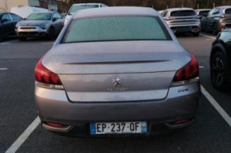 Bouton de coffre PEUGEOT 508 1