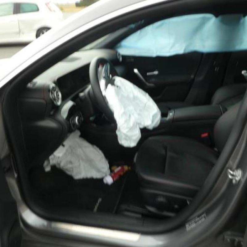 Air bag rideau gauche MERCEDES CLASSE CLA 118 Photo n°8