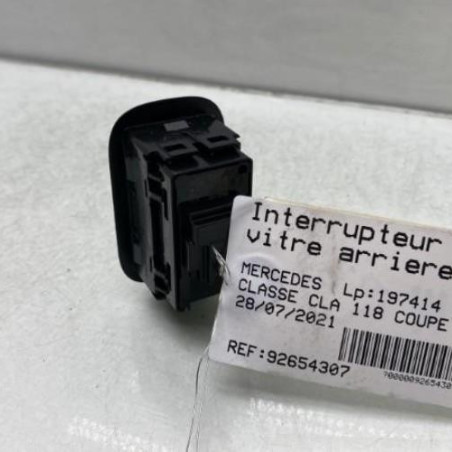 Interrupteur de leve vitre arriere droit MERCEDES CLASSE CLA 118