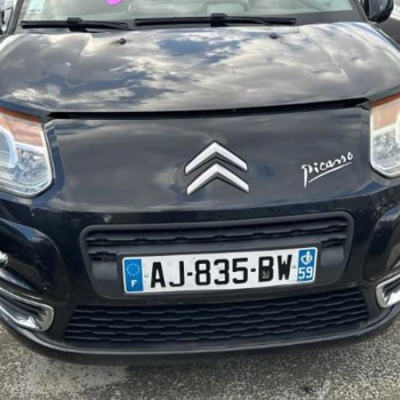 Feu de recul gauche CITROEN C3 PICASSO Photo n°6