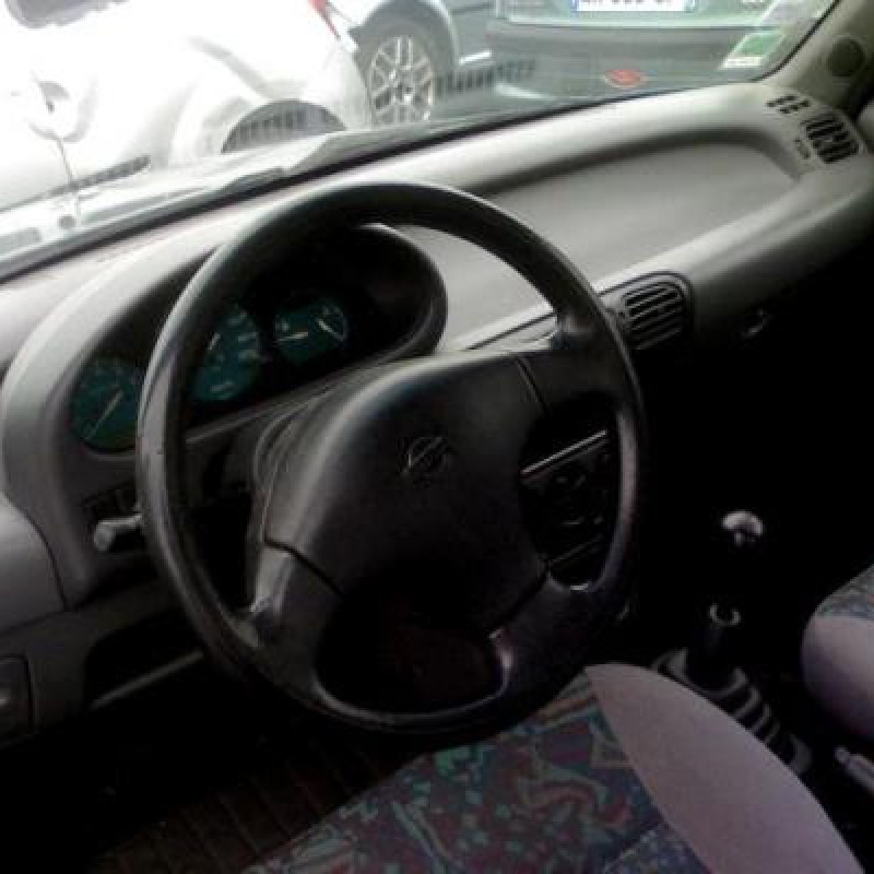 Pompe de direction NISSAN MICRA 2 Photo n°5