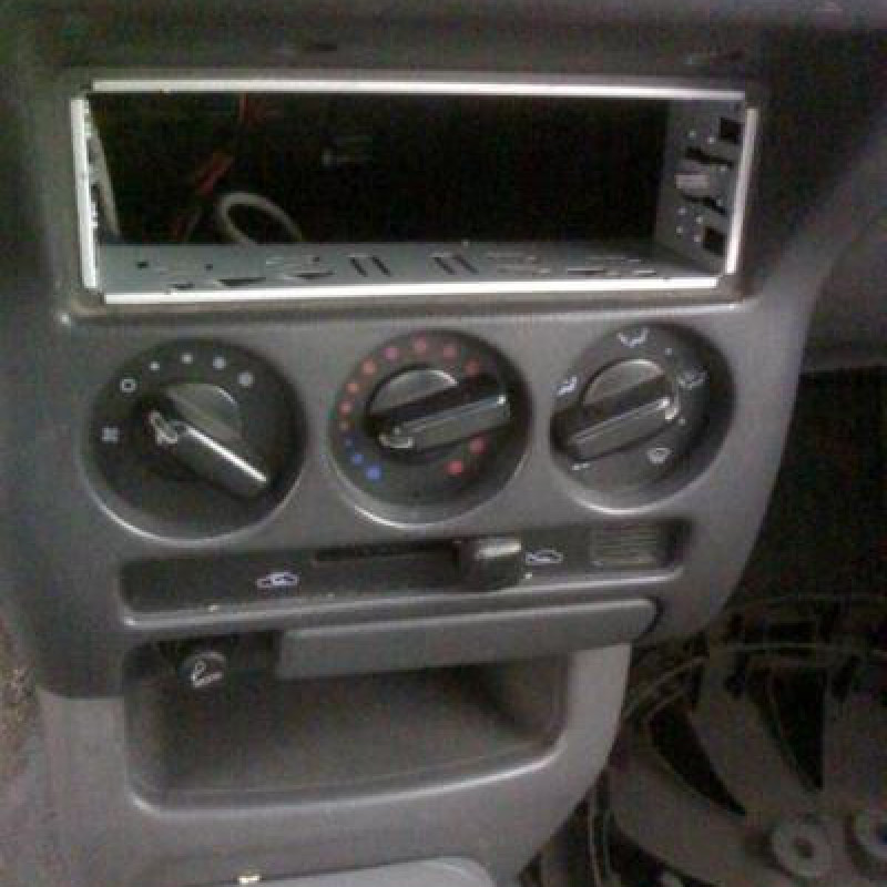 Pompe de direction NISSAN MICRA 2 Photo n°6