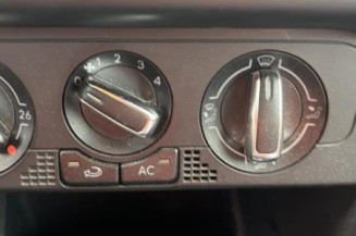 Bouton de coffre VOLKSWAGEN POLO 5