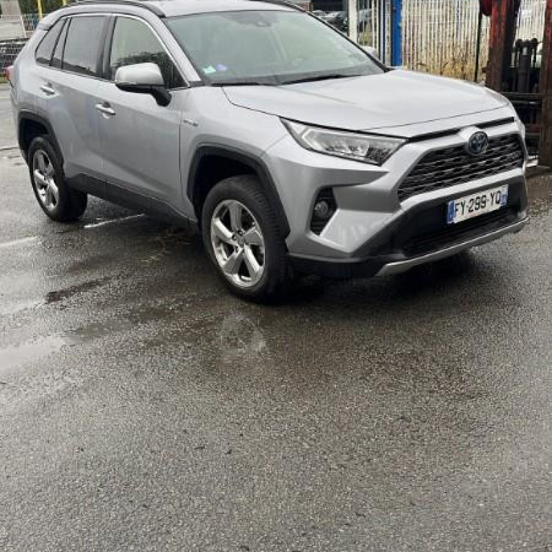 TOYOTA RAV4 5 2.5i - 16V HYBRID Photo n°2