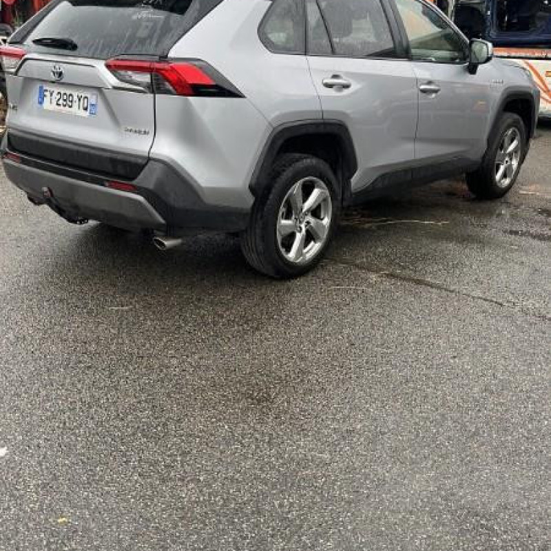 TOYOTA RAV4 5 2.5i - 16V HYBRID Photo n°3